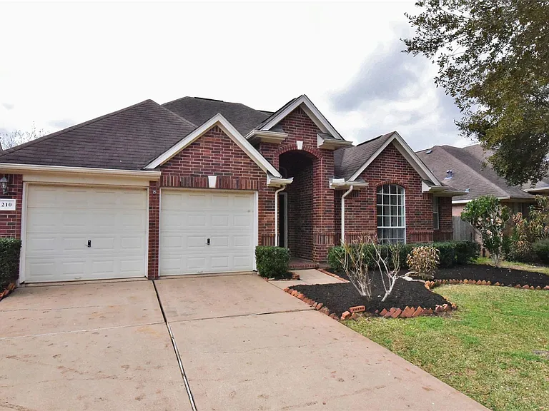 1210 Ivory Meadow Ln — Photo 2