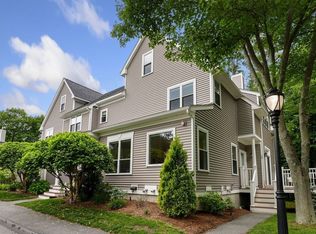 13 Maple Ridge Dr, Burlington, MA 01803