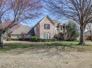 61 Cedar Ridge Rd, Broken Arrow, OK 74011