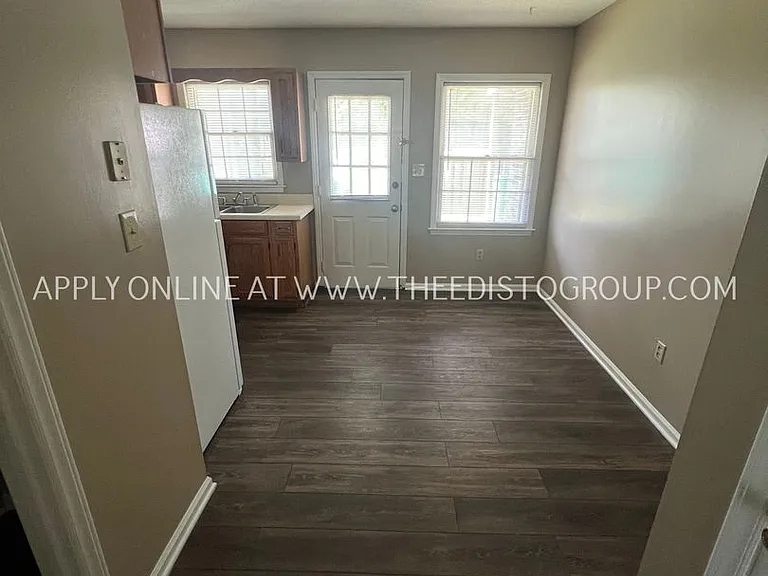 1303-1323 Williamsburg Ct — Photo 16
