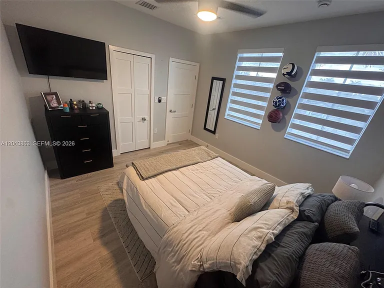 15376 SW 13th Ter — Photo 33