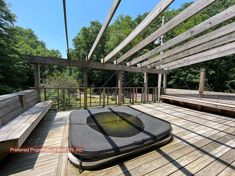 709 Brown Mountain Rd — Photo 21