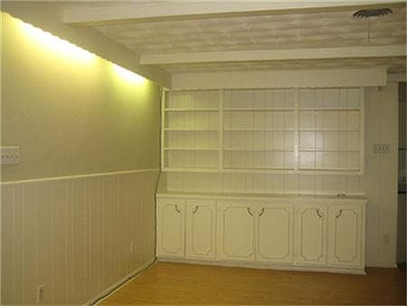 3rd image of 2733 Woodmere Dr