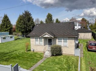 5211 Maple Rd, Richmond, BC V7E 1G2