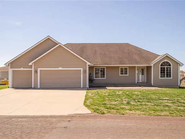 115 W 15th St, Eudora, KS 66025