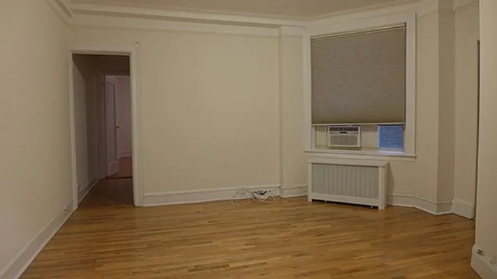 Rented by Metropolitan Equities | media 17