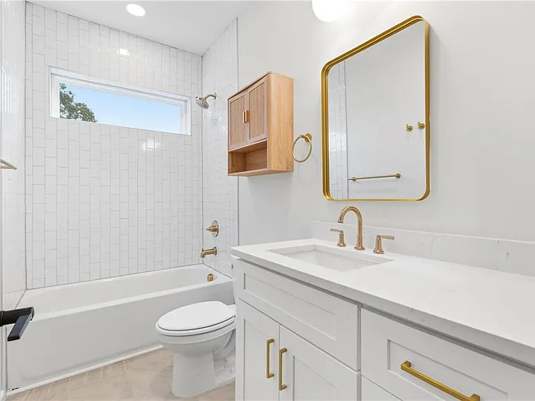 128 Hilltop Dr SW — Photo 16