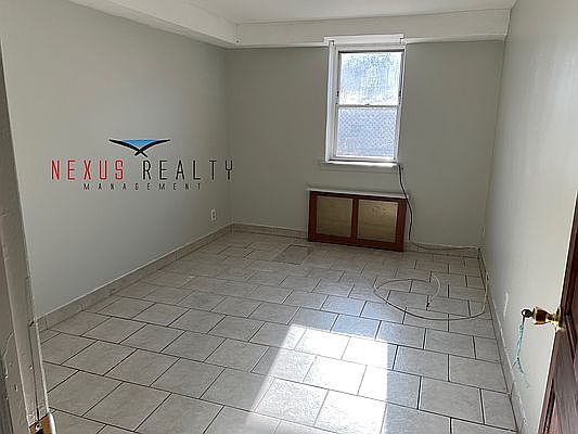 4th image of 19-50 77th St #1