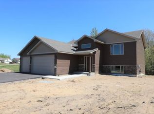 659 Elins Lake Rd SE, Cambridge, MN 55008