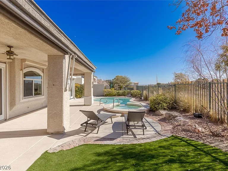 9421 Queen Charlotte Dr — Photo 89