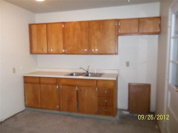 3rd image of 411 4th Ave