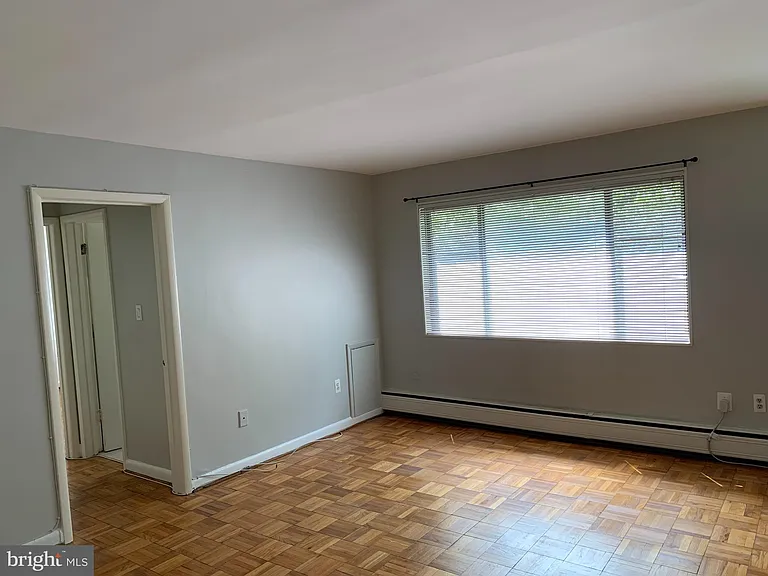 2325 42nd St NW #201 — Photo 5
