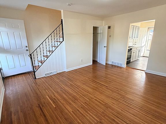 3rd image of 607 Berg Ave