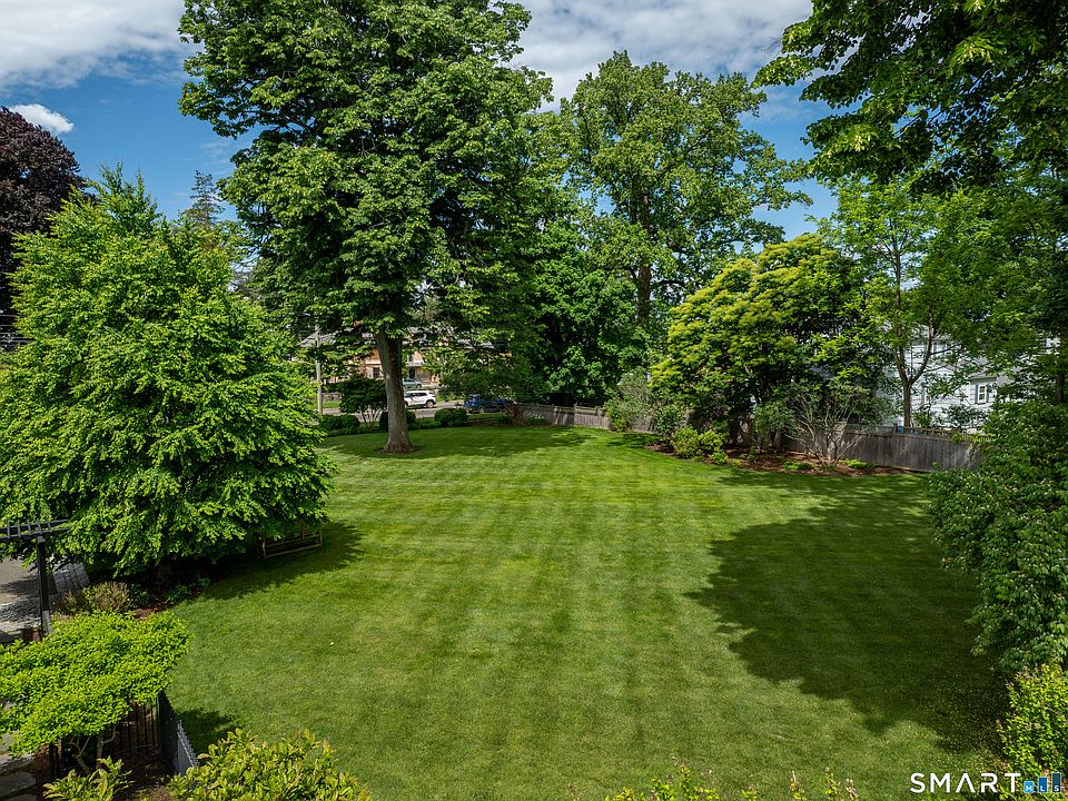 2nd image of 1688 Shippan Avenue
