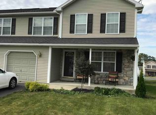 2802 Mannerchor Rd, Temple, PA 19560