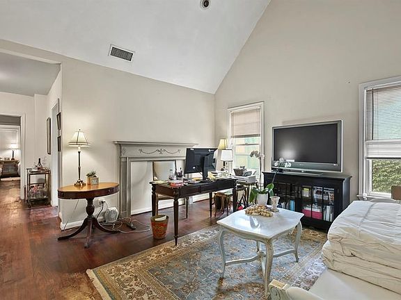 5th image of 4043 Herschel Ave