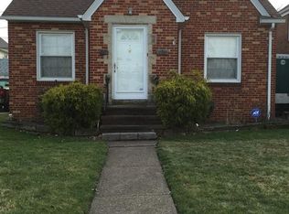 17822 Harland Ave, Cleveland, OH 44119