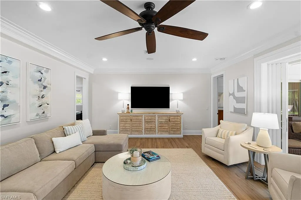 4 bed, 3.0 bath, 2422 sqft, $29,000 — Photo 3