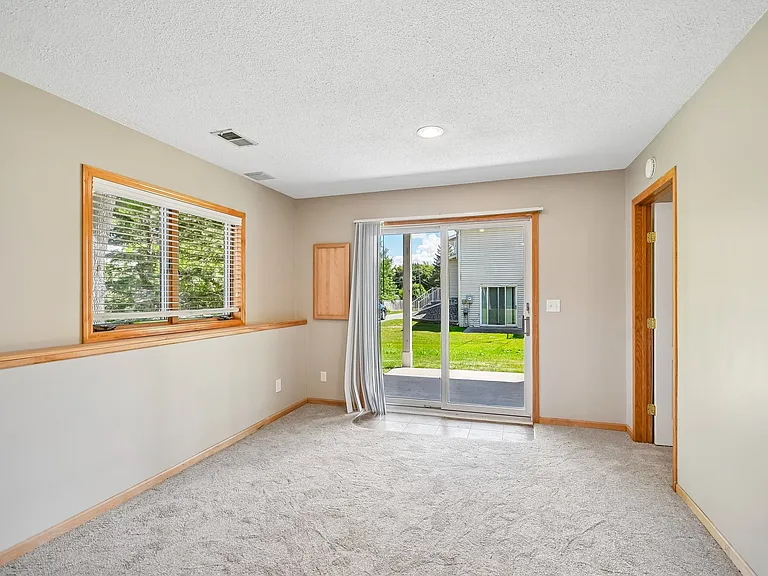 3525 Cory Ln — Photo 6