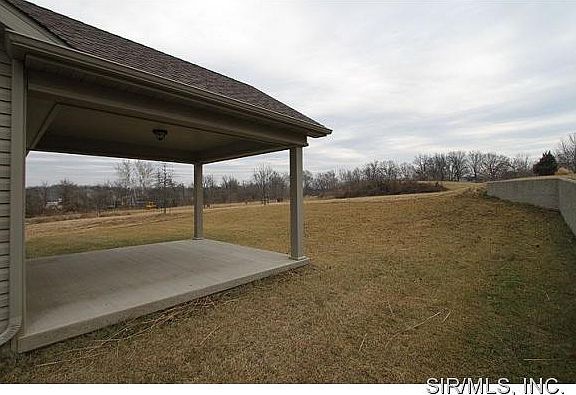 3rd image of 5403 Woodland Meadows Dr