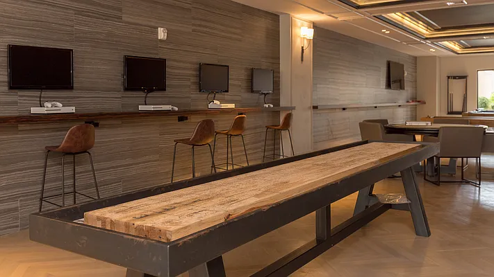 Rented by Nooklyn NYC LLC | media 43