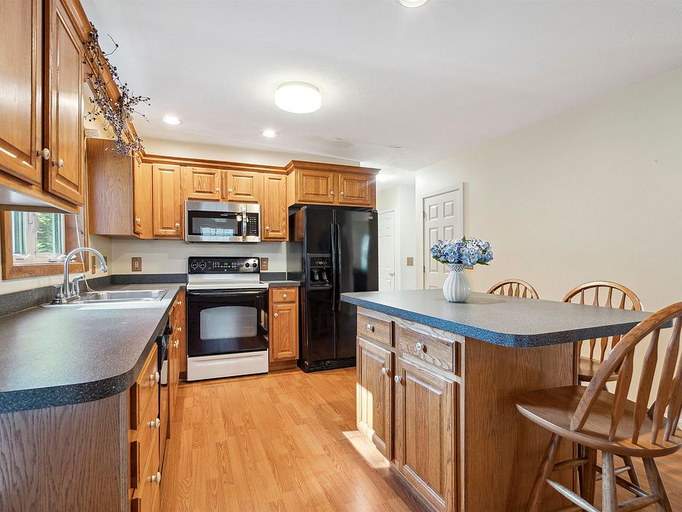 Country Village Apartments Gilford, NH Zillow