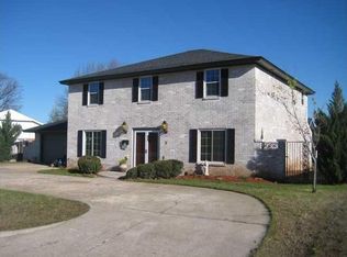 810 SW 23rd St, El Reno, OK 73036