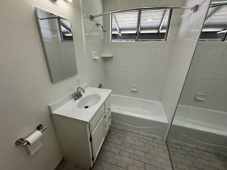 105 Vista Del Mar #4 — Photo 9