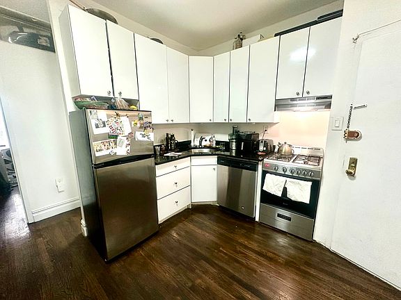 4th image of 545 E 5th St APT 13