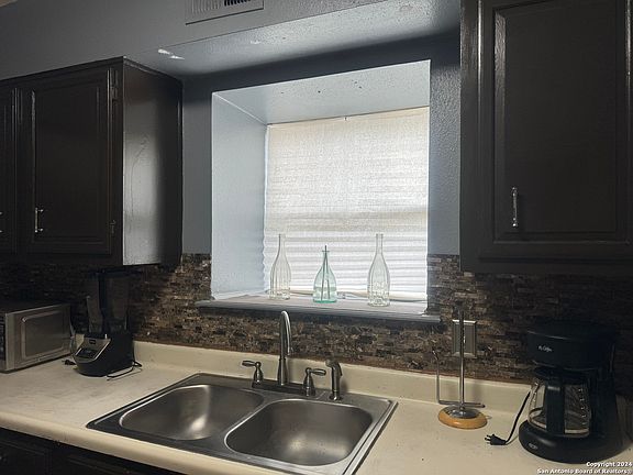 5th image of 7834 BROADWAY #101