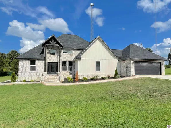 1108 Cindy Ln, Mayfield, KY 42066