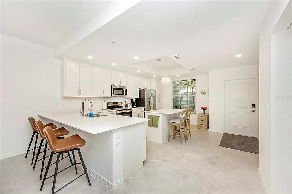 2 bed, 2.0 bath, 1568 sqft, $2,500 — Photo 4
