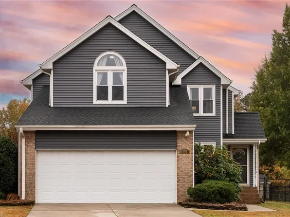 201 Maplewood Ct, Trinity, NC 27370
