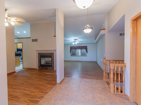 4th image of 1507 Briargate Dr
