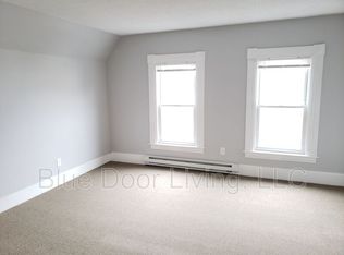 383 Concord St #3, Manchester, NH 03104