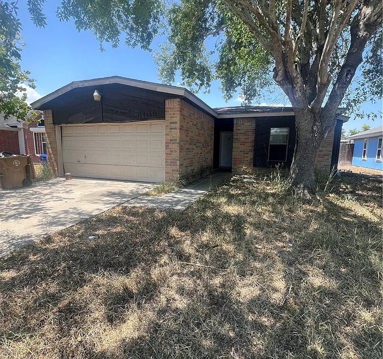 6109 Camway Dr