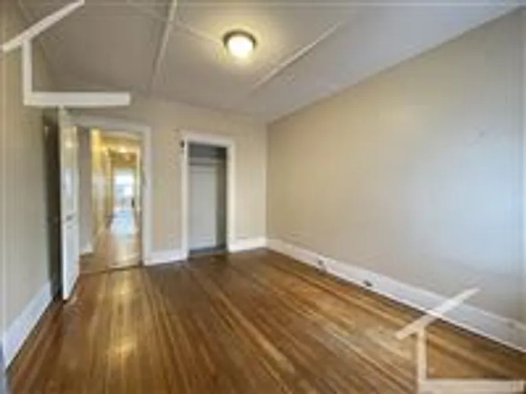 196 Kelton St #2B — Photo 9