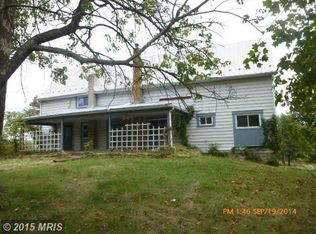 2919 Detour Rd, Great Cacapon, WV 25422