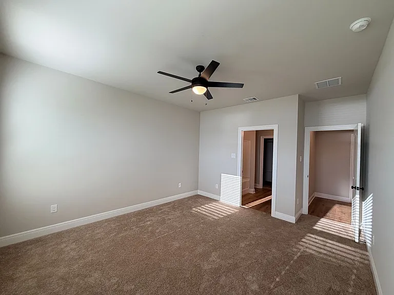 820 Venecia Dr — Photo 20