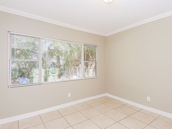 5th image of 2507 S Milmar Dr