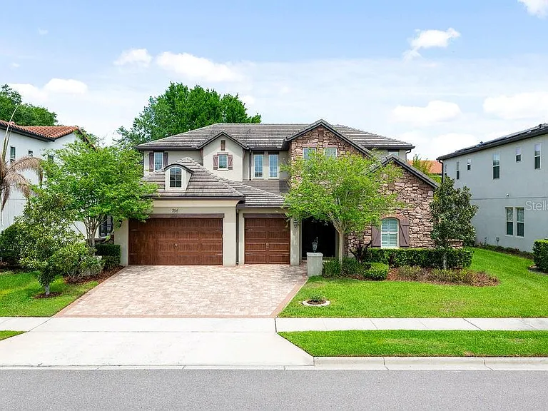 706 Canopy Estates Dr — Photo 2