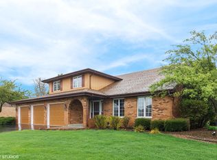 2820 Abbington Dr, New Lenox, IL 60451