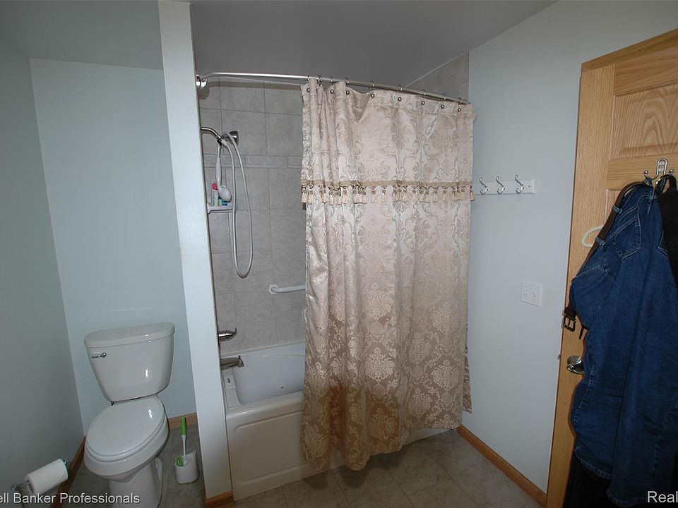 4633 Attica Rd, photo 21