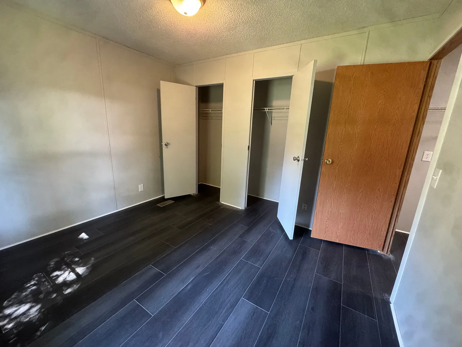 3 bed, 2.0 bath, 938 sqft, $1,450 — Photo 3