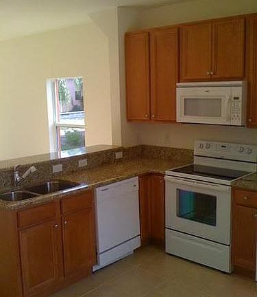 5th image of 11911 Red Hibiscus Dr APT 105