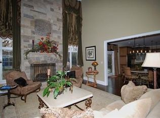 633 W 56th St, Hinsdale, IL