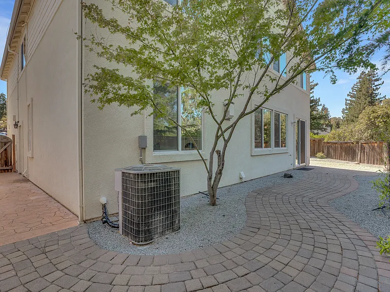 Santos Ranch Ct — Photo 31