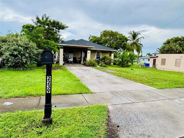 2239 Atlanta St, Hollywood, FL 33020