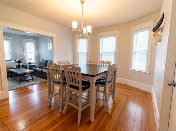 22 Dearborn St #2, Medford, MA 02155
