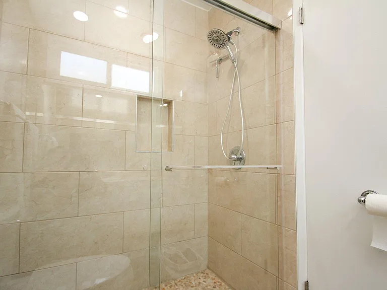 6706 Capistrano Ave — Photo 19